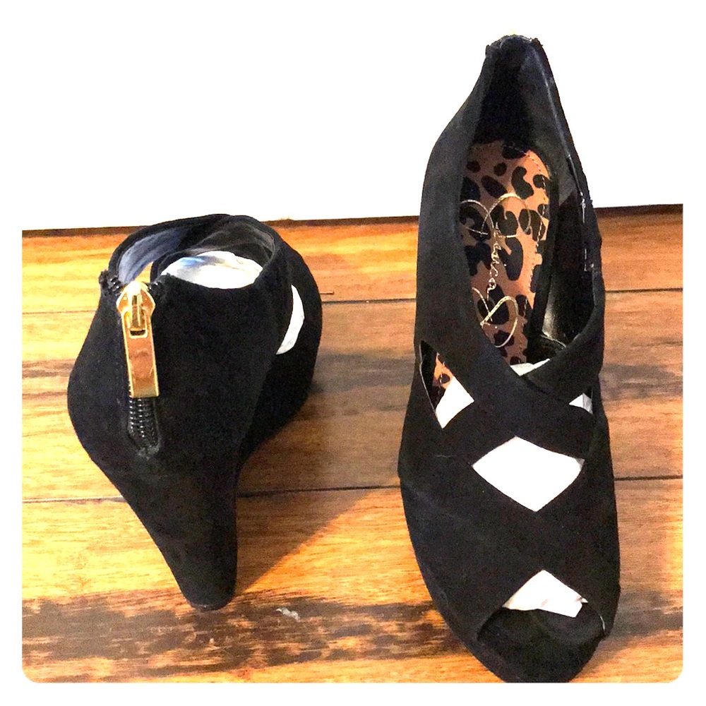 Jessica Simpson black suede wedge - size 6.5M